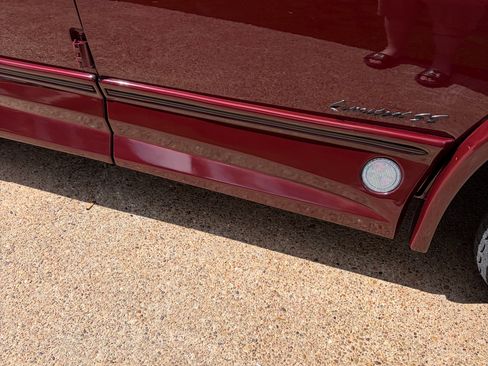 Used 2022 Chevrolet Express 2500 Extended w/ Enhanced Convenience Package image 12