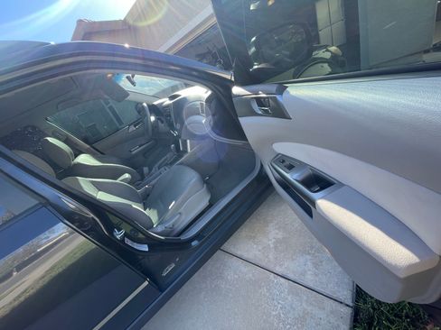 Used 2009 Subaru Forester 2.5X Limited image 15