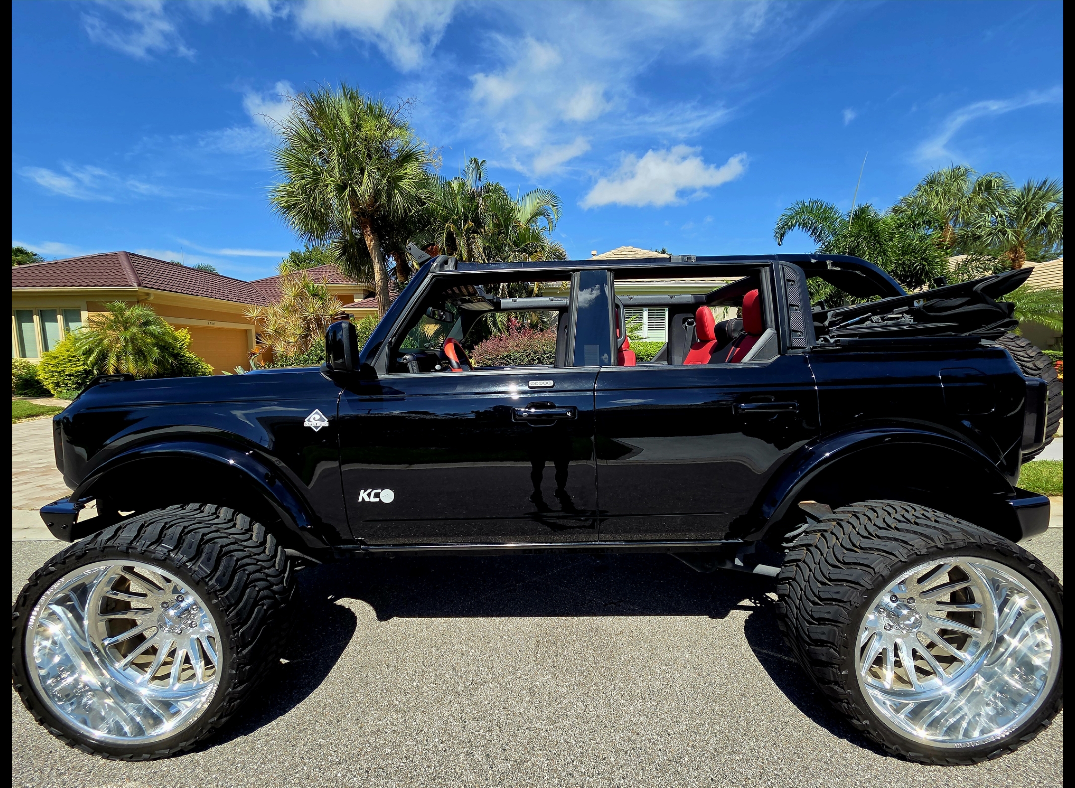 Used 2021 Ford Bronco Outer Banks AWD/4WD image 1