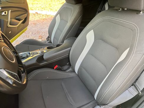 Used 2019 Chevrolet Camaro LT w/ RS Package image 10