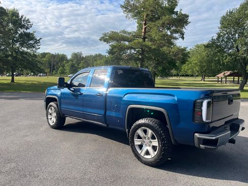 Used 2015 GMC Sierra 1500 SLE w/ SLE Value Package AWD/4WD image 5