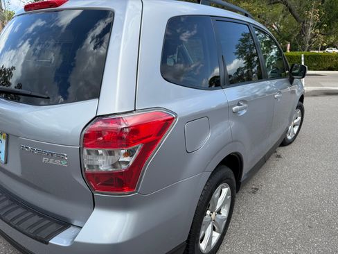 Used 2016 Subaru Forester 2.5i Premium w/ All-Weather Package image 10