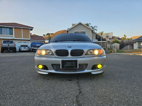 Used 2004 BMW 330Ci Convertible image 2