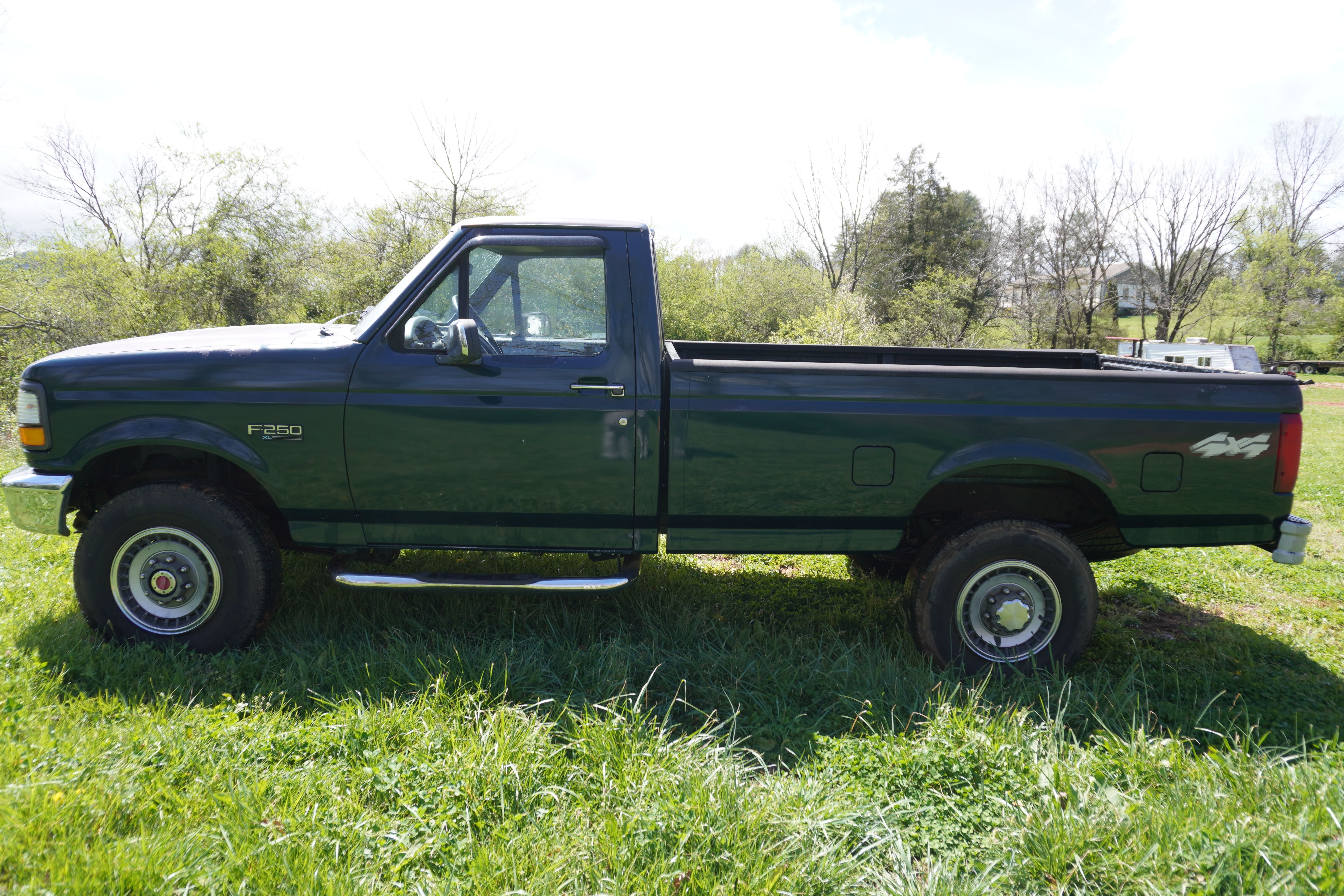 Used 1993 Ford F250 4x4 Regular Cab image 1