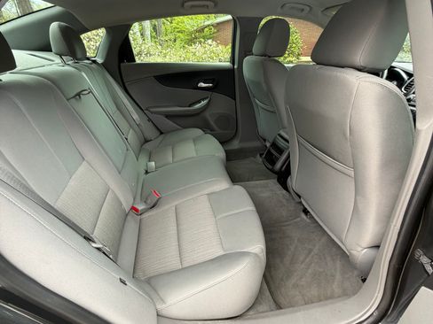 Used 2015 Chevrolet Impala LS image 4