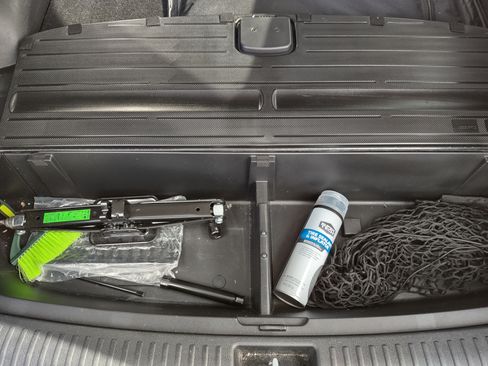 Used 2017 Kia Sorento L image 18