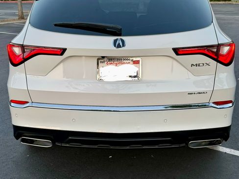 Used 2022 Acura MDX SH-AWD w/ Technology Package image 5