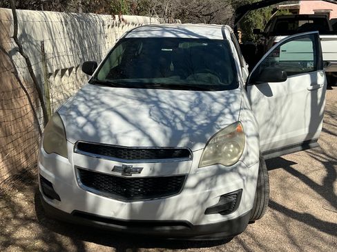 Used 2014 Chevrolet Equinox LS FWD image 2