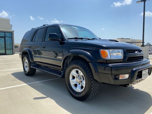 Used 2002 Toyota 4Runner SR5 RWD image 4