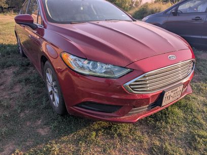 Used 2017 Ford Fusion SE w/ Fusion SE Technology Package