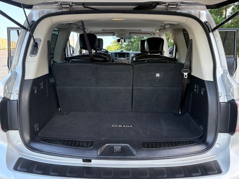 Used 2019 Nissan Armada Platinum w/ Captain's Chairs Package RWD image 5