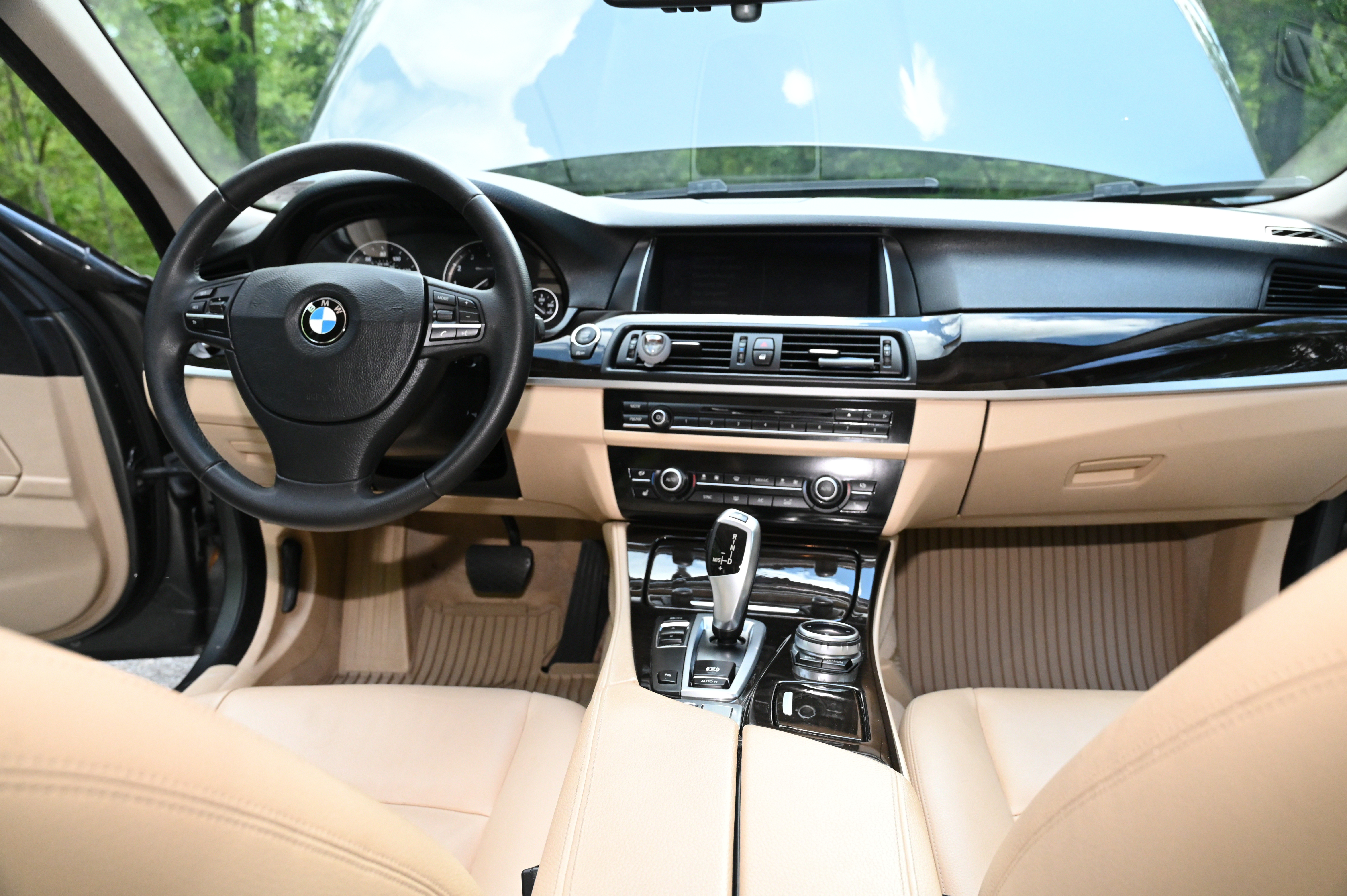 Used 2014 BMW 528i Sedan RWD image 16