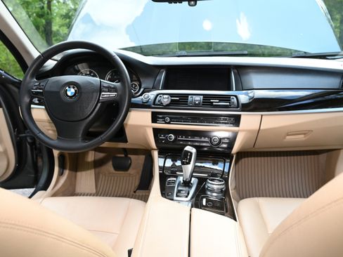 Used 2014 BMW 528i Sedan RWD image 18