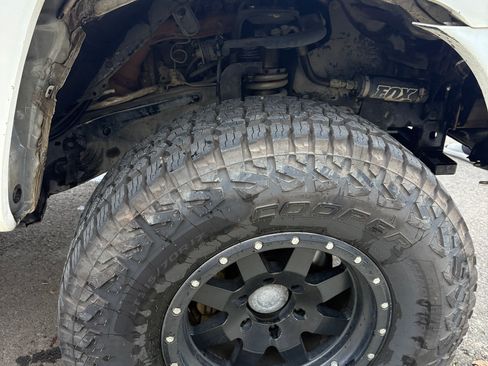 Used 2015 Toyota Tacoma 4x4 Double Cab image 8