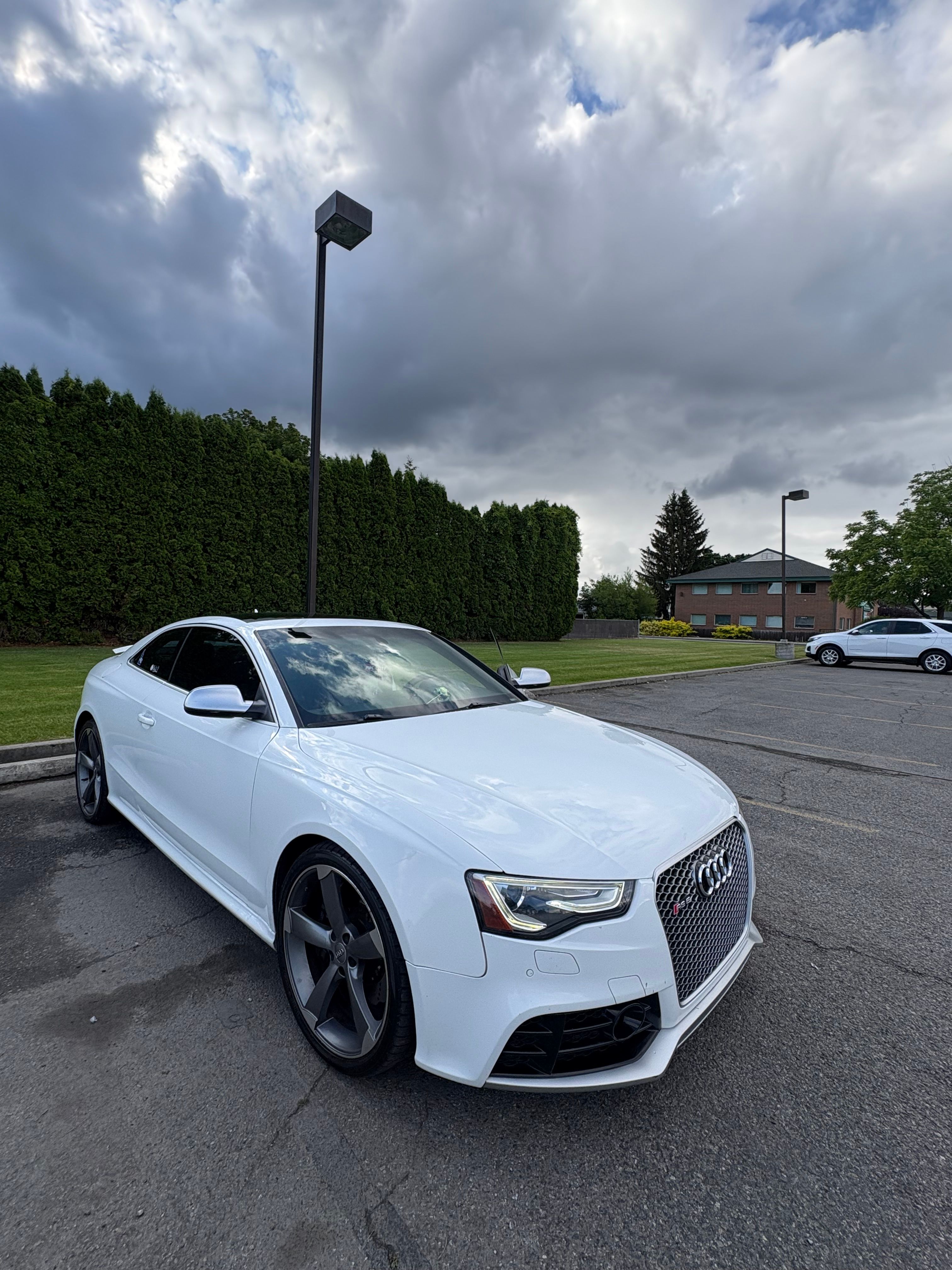 Used 2013 Audi RS 5 Coupe w/ Audi MMI Navigation Plus Pkg AWD/4WD image 5