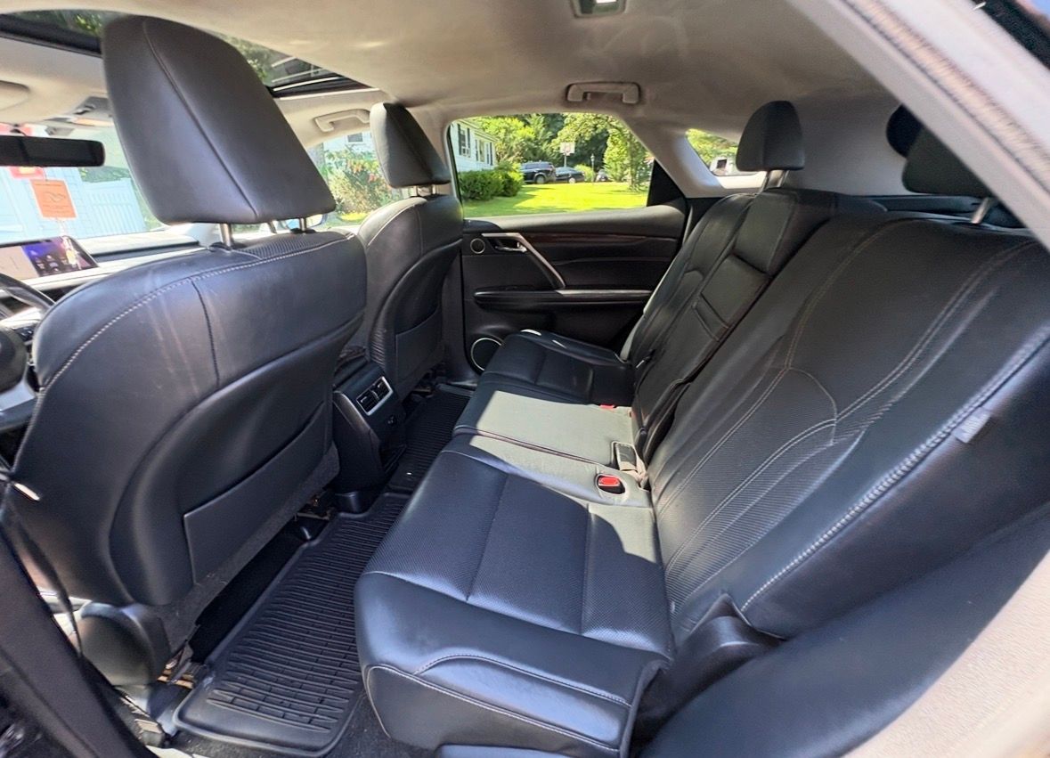 Used 2016 Lexus RX 450h AWD w/ Accessory Package image 6