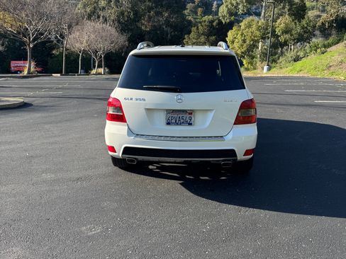 Used 2011 Mercedes-Benz GLK 350 4MATIC image 8