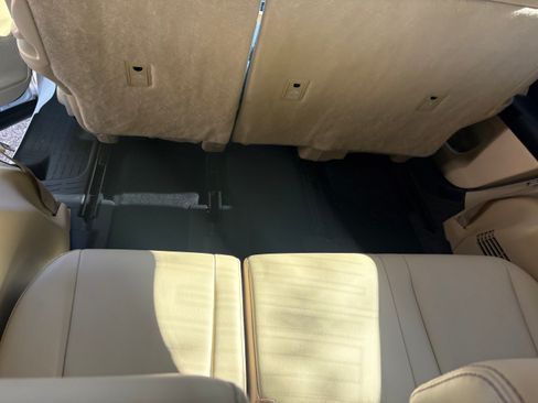 Used 2018 Toyota Highlander Limited Platinum image 18