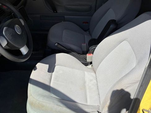 Used 2005 Volkswagen Beetle GLS image 6