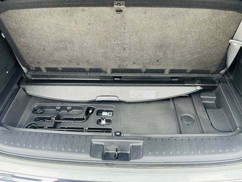 Used 2021 Toyota Highlander Platinum image 25