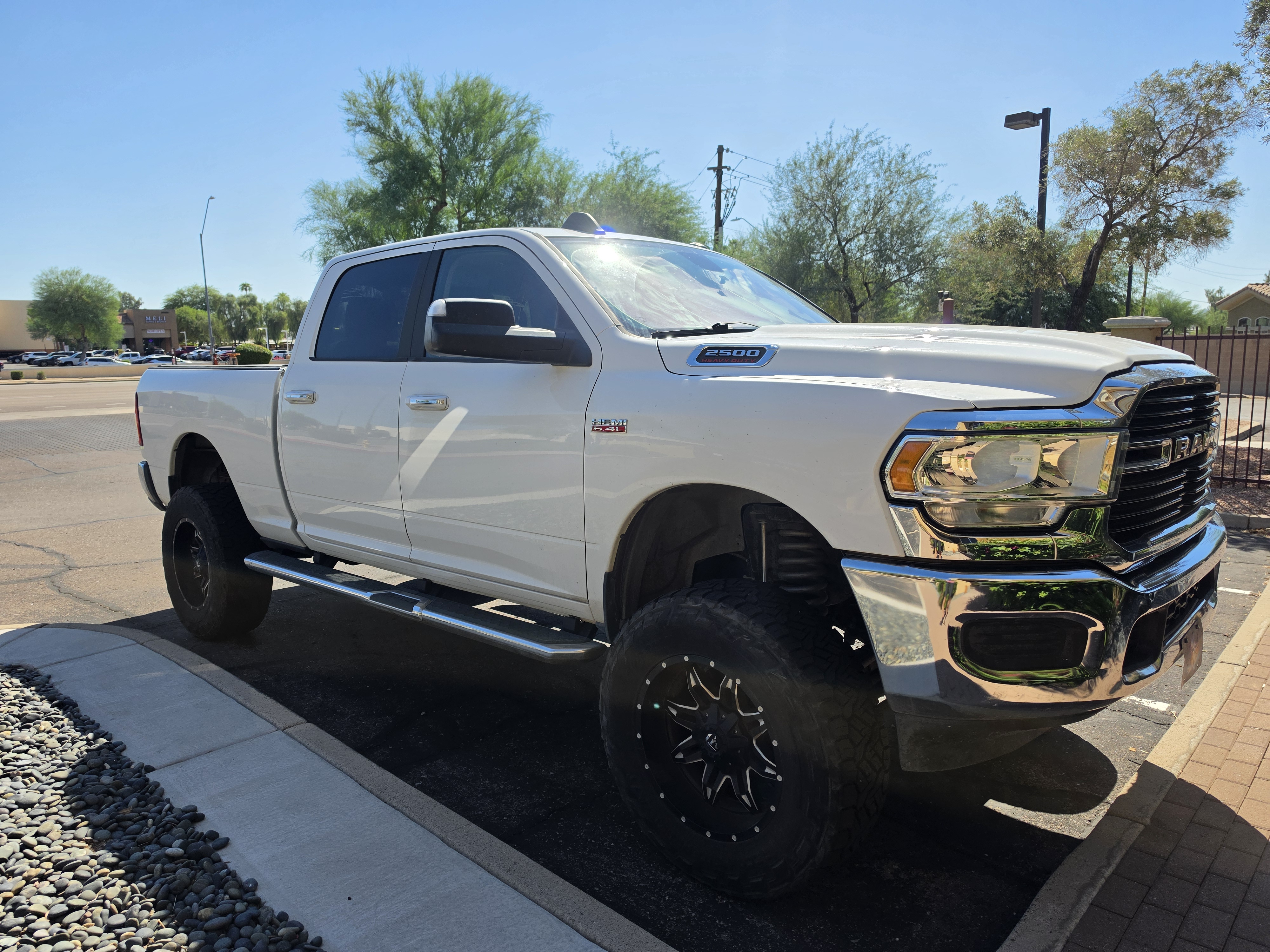 Used 2019 RAM 2500 Big Horn AWD/4WD image 2