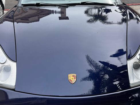 Used 2002 Porsche 911 Carrera 4 AWD/4WD image 13