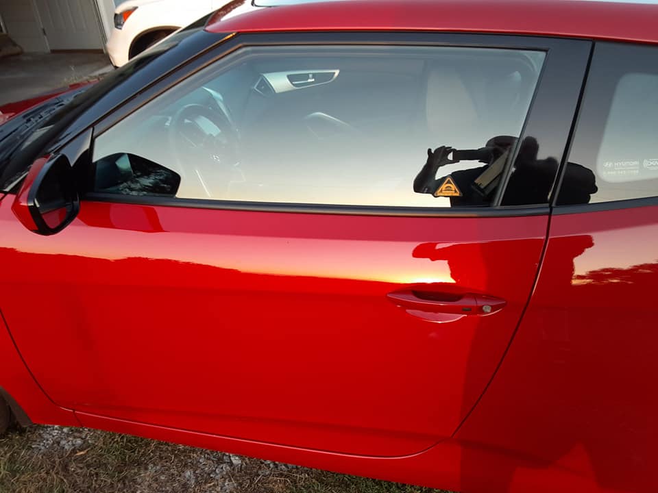 Used 2013 Hyundai Veloster w/ Style Pkg FWD image 2