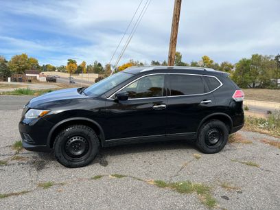 Used 2016 Nissan Rogue S w/ Appearance Package