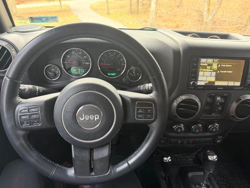 Used 2016 Jeep Wrangler Unlimited Sport w/ Quick Order Package 24S image 6