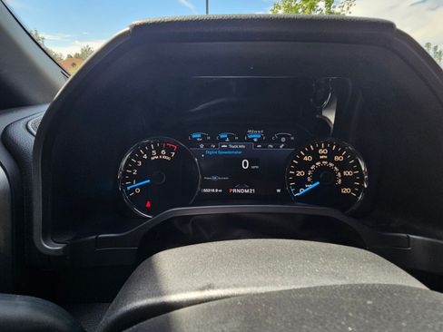 Used 2016 Ford F150 Platinum w/ Equipment Group 701A Luxury image 12