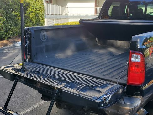 Used 2016 Ford F350 King Ranch w/ King Ranch w/Chrome Package image 4