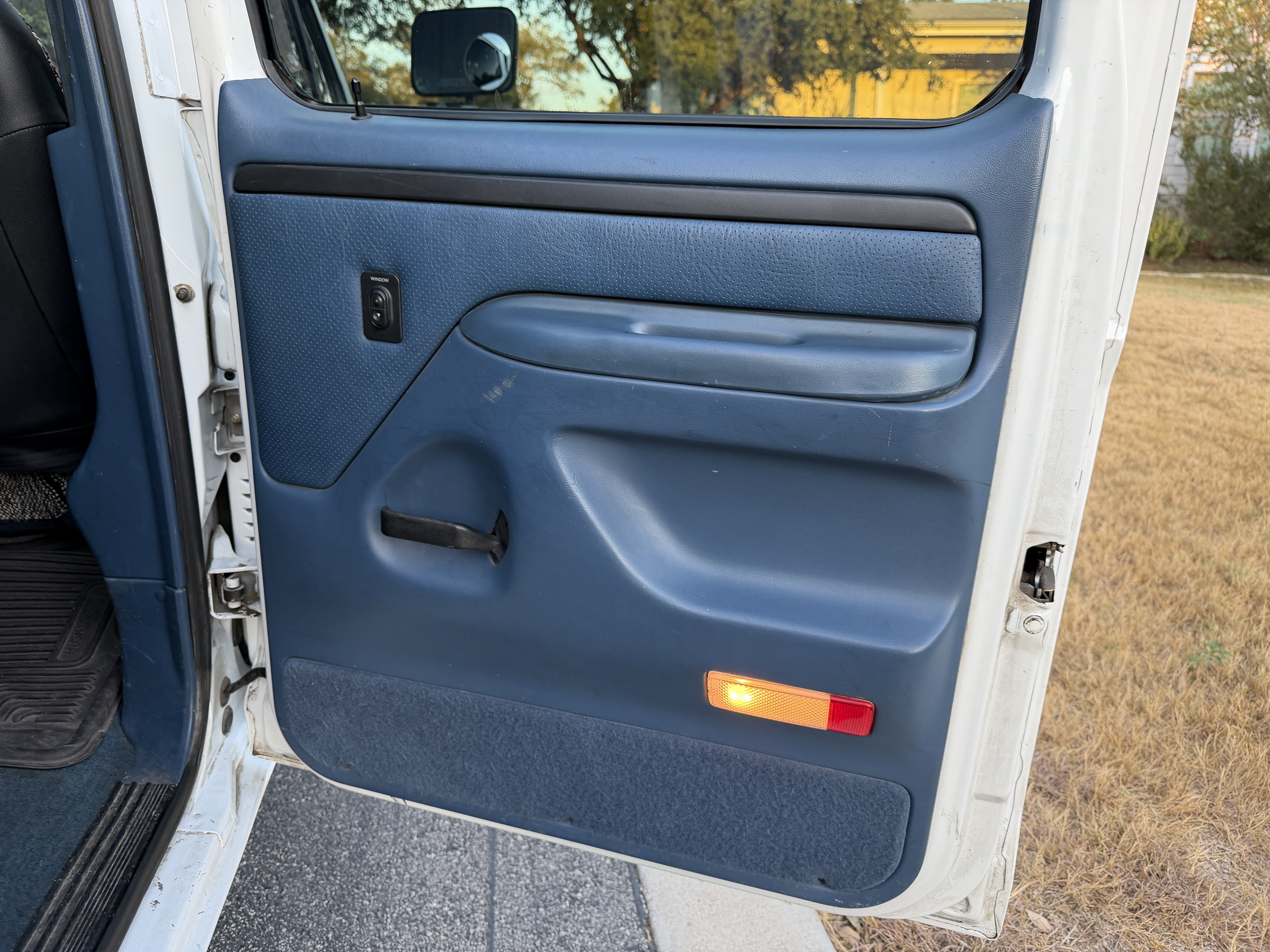 Used 1997 Ford F350 2WD Crew Cab image 12