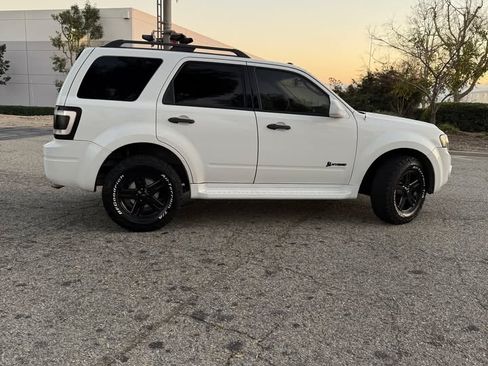 Used 2011 Ford Escape Hybrid Sport Utility 4D image 8