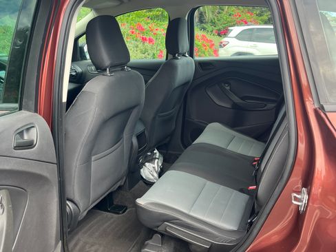 Used 2018 Ford Escape S FWD image 8