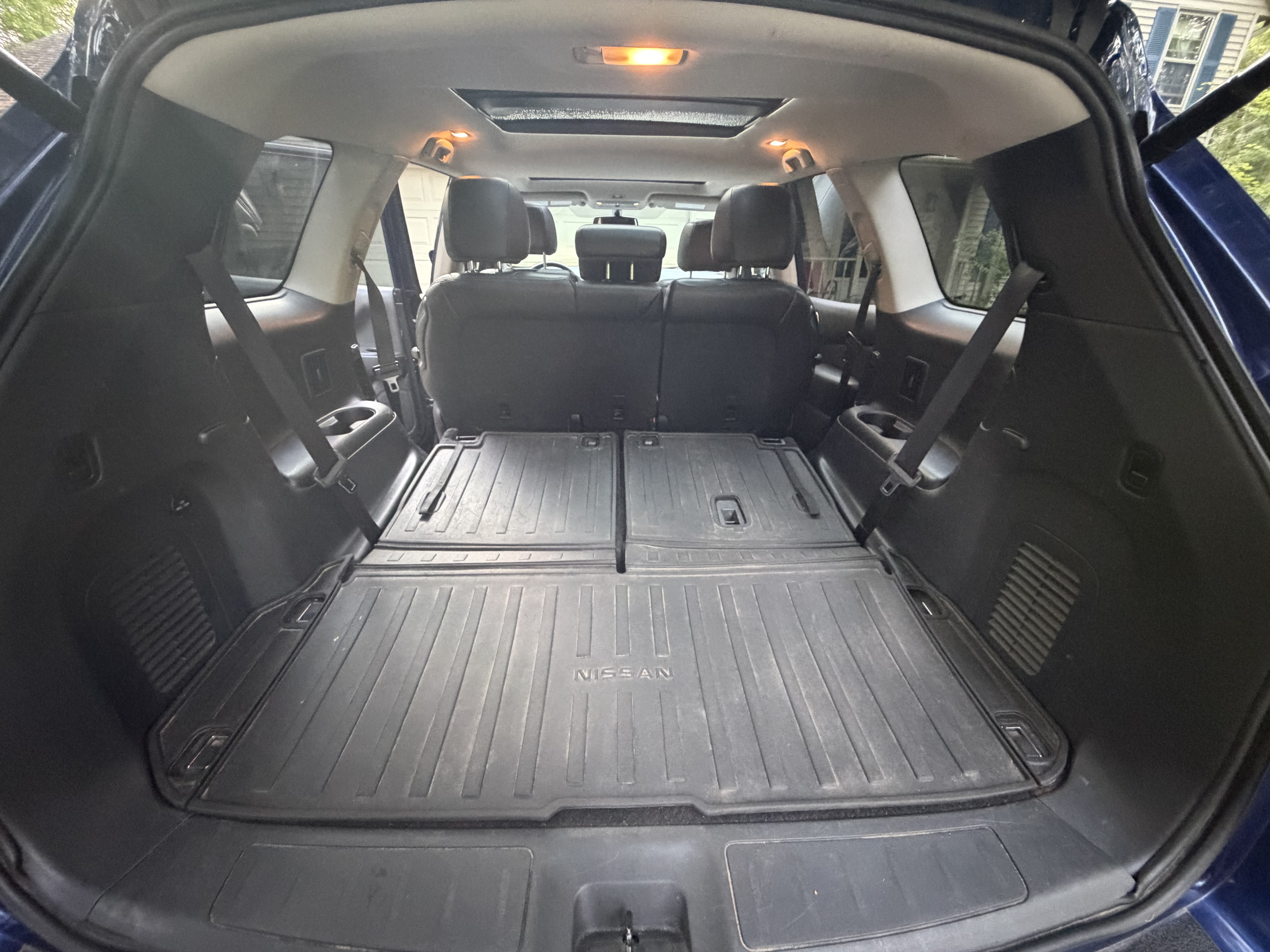 Used 2017 Nissan Pathfinder SL w/ SL Premium Package AWD/4WD image 13