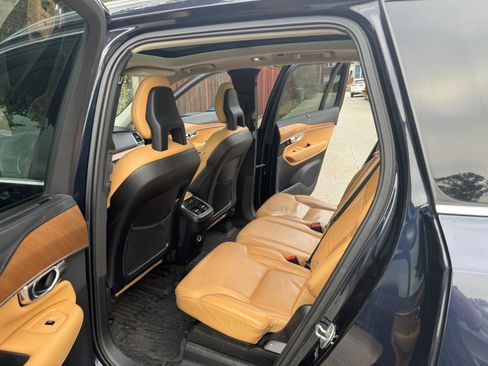 Used 2016 Volvo XC90 T6 Inscription w/ Vision Package image 14