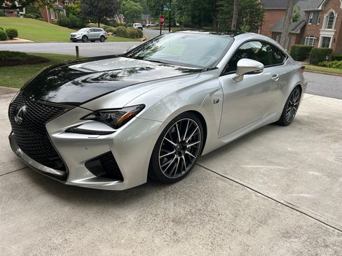 Used 2015 Lexus RC F w/ Premium Package RWD image 11