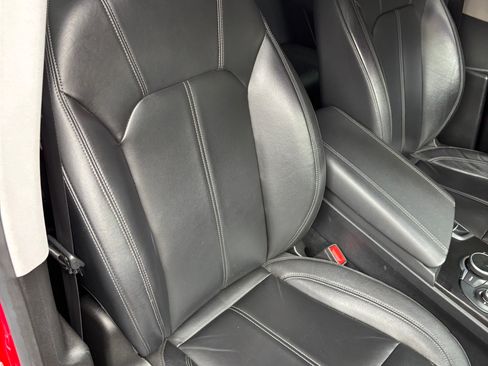 Used 2018 Alfa Romeo Stelvio AWD image 17