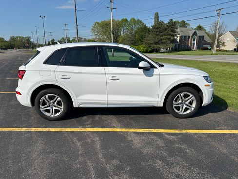 Used 2018 Audi Q5 2.0T Premium AWD/4WD image 2