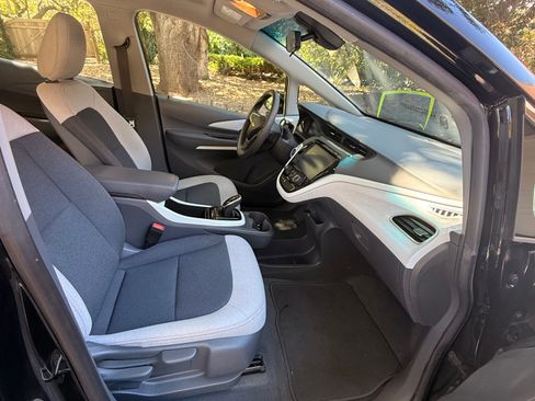 Used 2019 Chevrolet Bolt LT FWD image 6