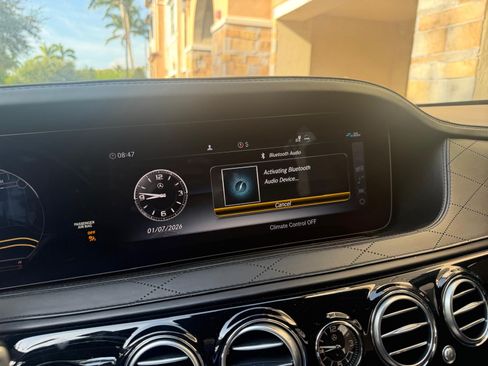 Used 2019 Mercedes-Benz S 560 Sedan image 11