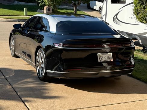 Used 2024 Lucid Air Touring image 11