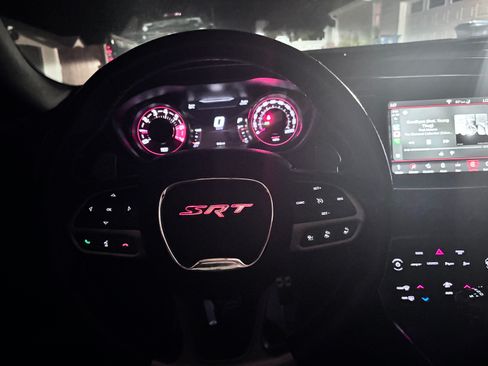 Used 2020 Dodge Challenger SRT Hellcat image 6