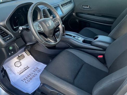 Used 2020 Honda HR-V Sport image 10