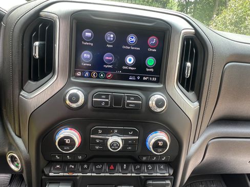 Used 2019 GMC Sierra 1500 Denali w/ Denali Ultimate Package AWD/4WD image 16