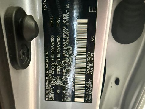 Used 2017 Toyota 4Runner Limited AWD/4WD image 13