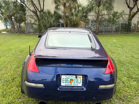 Used 2004 Nissan 350Z Touring image 2