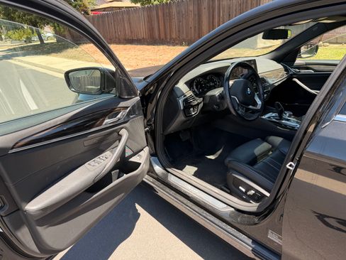Used 2019 BMW 540i xDrive AWD/4WD image 11