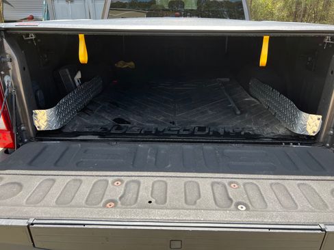 Used 2021 Ford F350 XLT w/ XLT Premium Package image 6