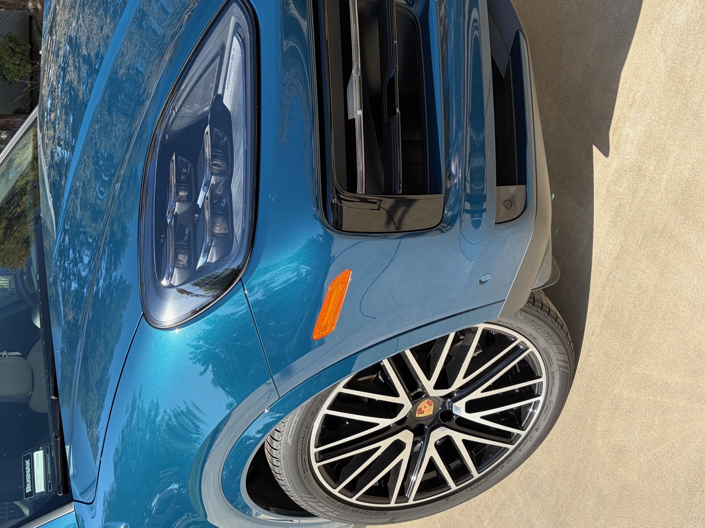 Used 2026 Porsche Cayenne Coupe AWD/4WD image 4